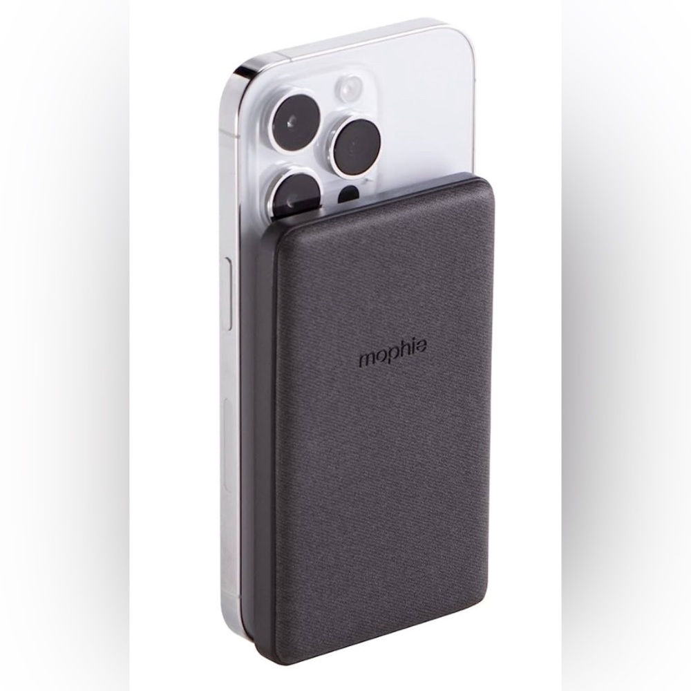 mophie snap+ MagSafe portable charger